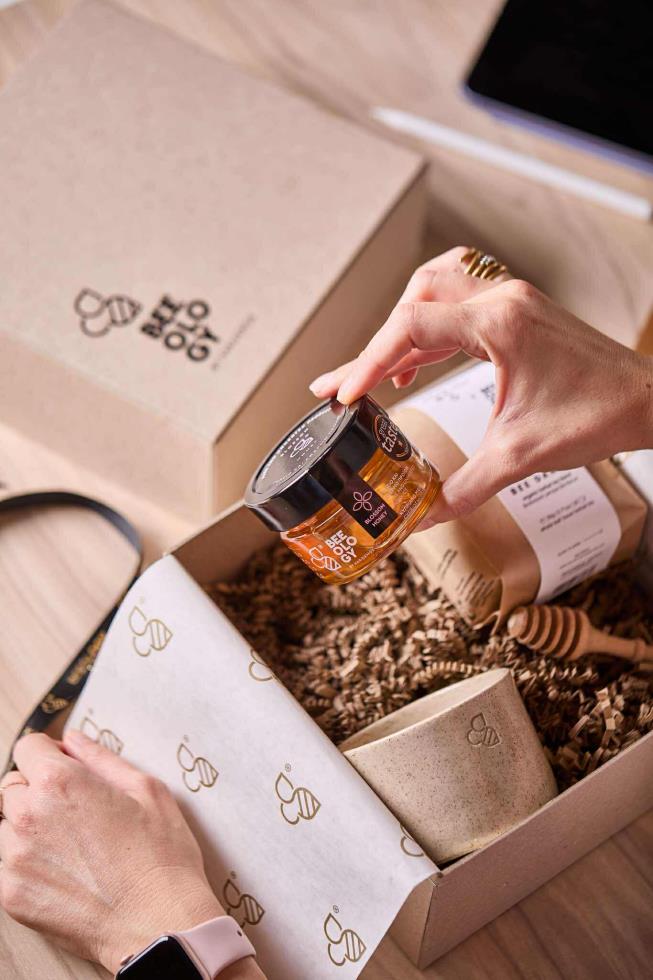 5320998147619739 image