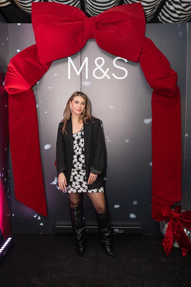5346058916657229 M&S - CHRISTMAS 2025 - PHOTOWALL (71)