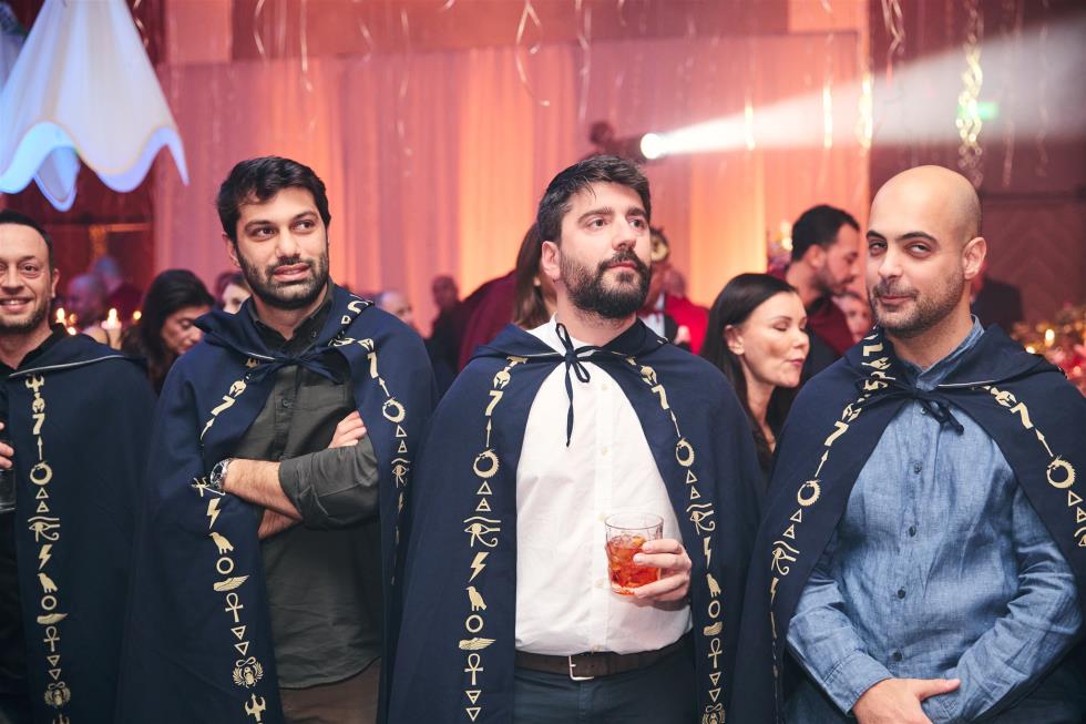 5356331441614589 251219-ecommbx-Christmas2025-1K5A0746