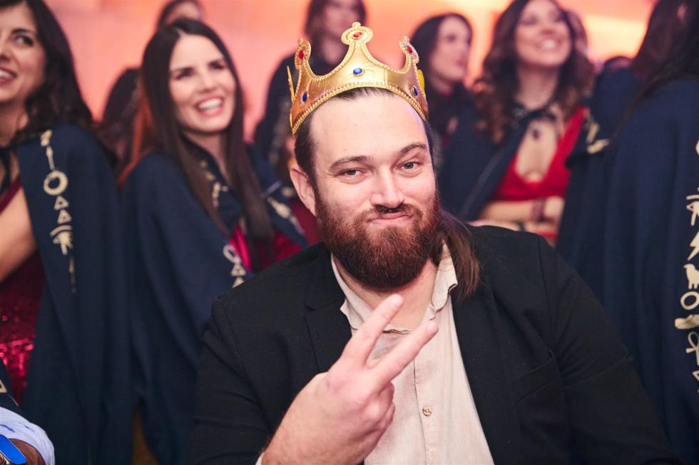 5356331460364653 251219-ecommbx-Christmas2025-1K5A0830