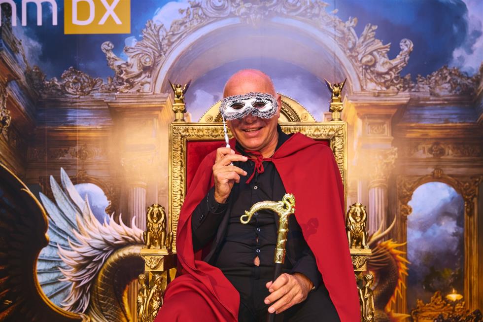 5356331564426036 251219-ecommbx-Christmas2025-1K5A0409