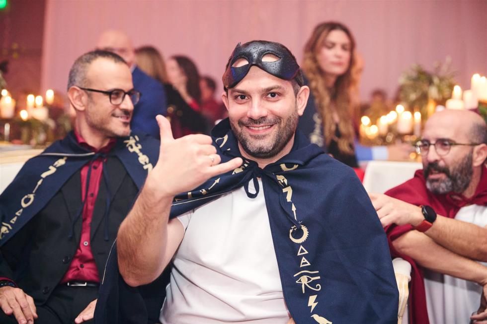 5356331681808781 251219-ecommbx-Christmas2025-1K5A0791