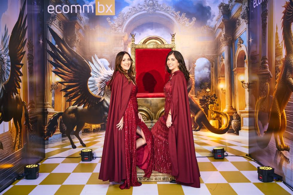 5356332348845226 251219-ecommbx-Christmas2025-1K5A0279