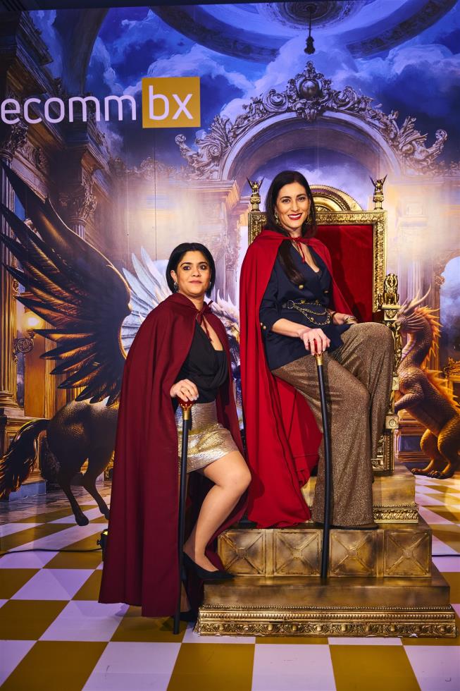 5356332410315522 251219-ecommbx-Christmas2025-1K5A0386