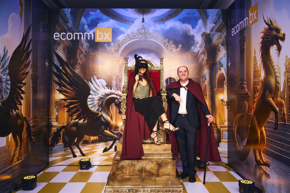 5356332303220520 251219-ecommbx-Christmas2025-1K5A0319