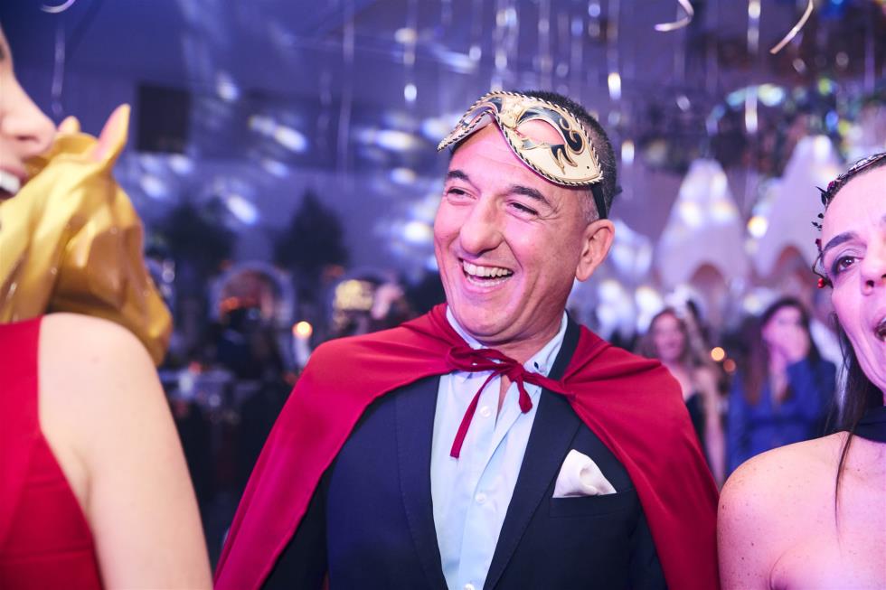 5356333273358790 251219-ecommbx-Christmas2025-1K5A1870