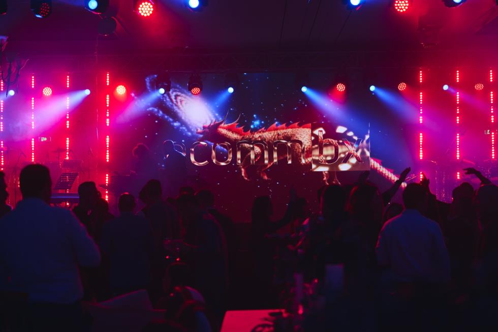 5356333400735440 251219-ecommbx-Christmas2025-1K5A2904