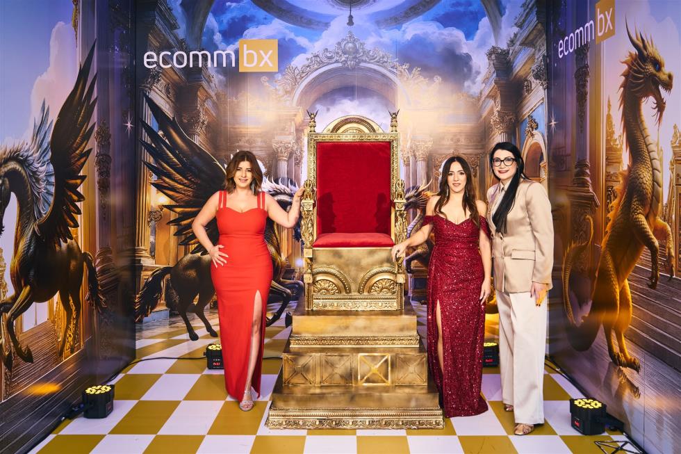 5356333583733462 251219-ecommbx-Christmas2025-1K5A1409