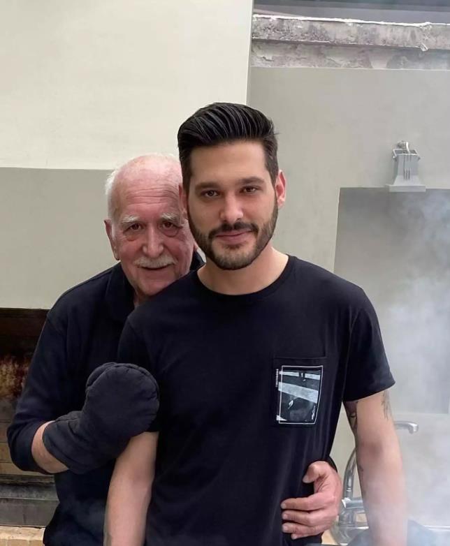 5370036856647114 image