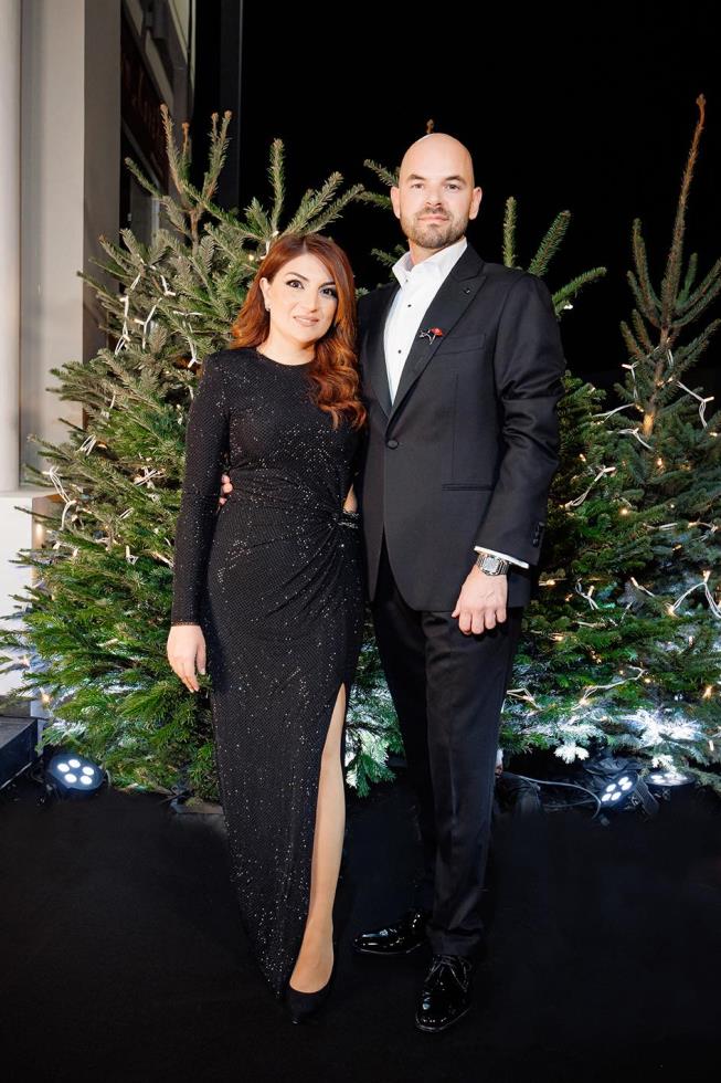 5375242115915693 image