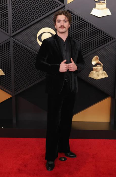 5392568692325843 image