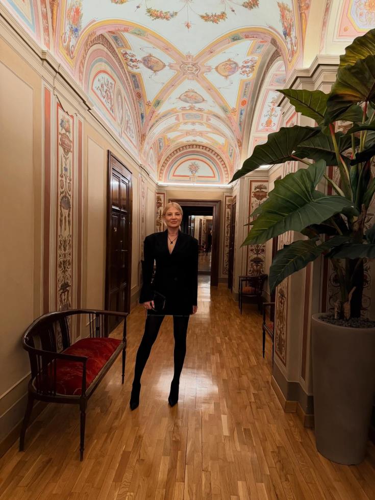 5404710765611677 image